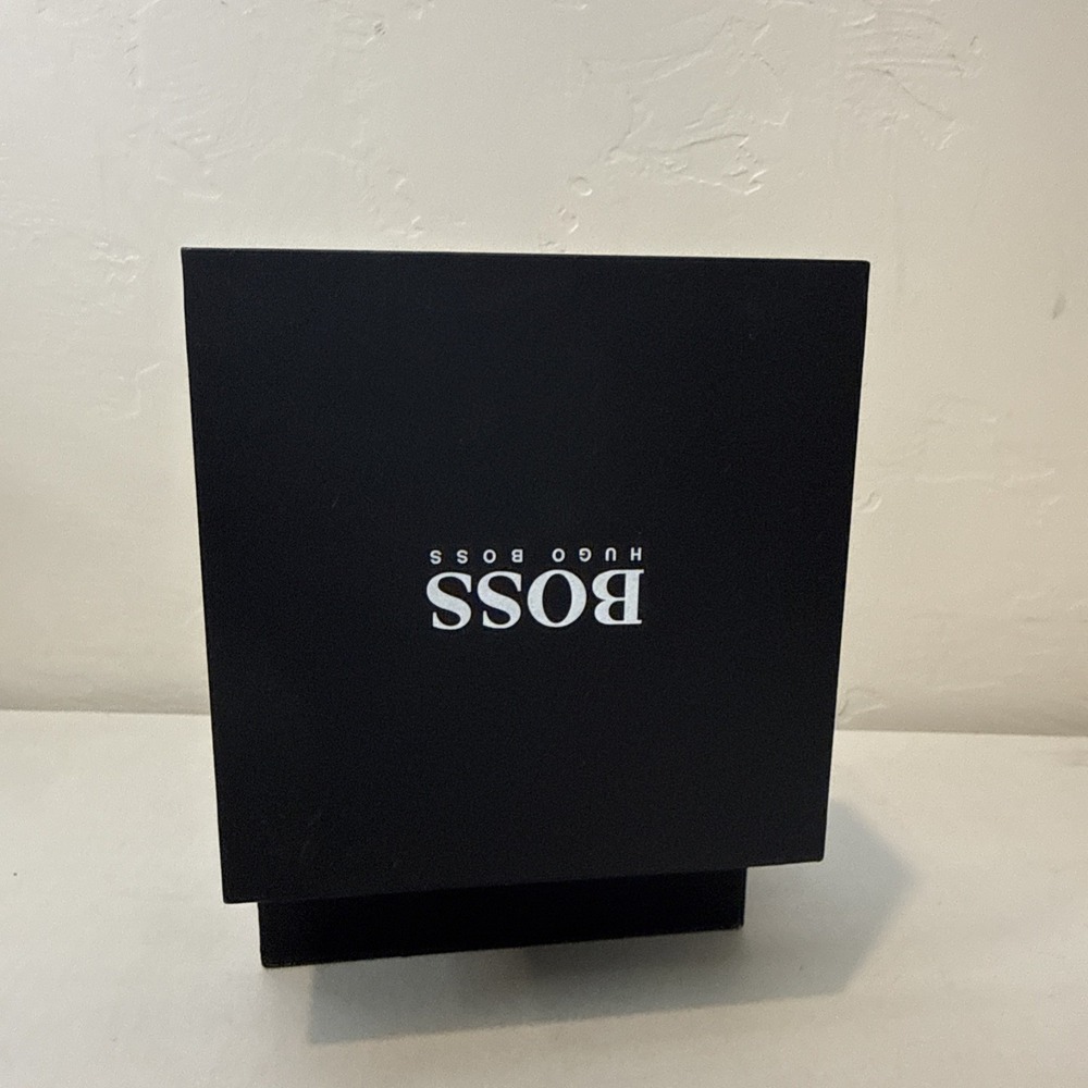 Hugo Boss‎ Watch Display Box (empty) - Picture 7 of 8